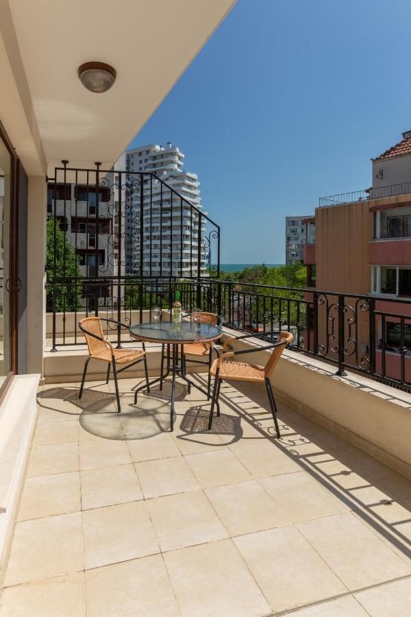 Apartments Flora 1 Burgas Stad Buitenkant foto